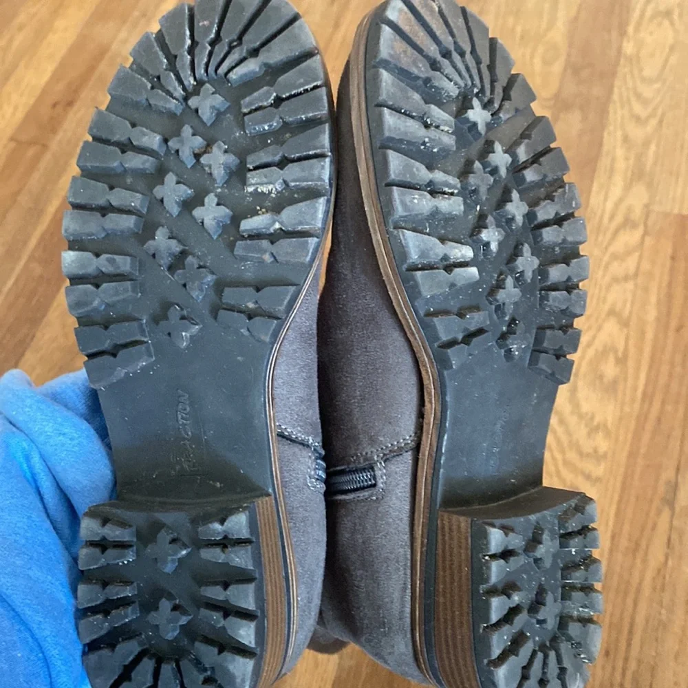 Kenneth Cole zip up boots - Picture 4 of 10